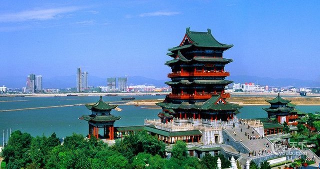 南昌經(jīng)典一日游(滕王閣,佑民寺,百花洲,八一紀念塔)_南昌市旅游攻略_游天下短租網(wǎng)